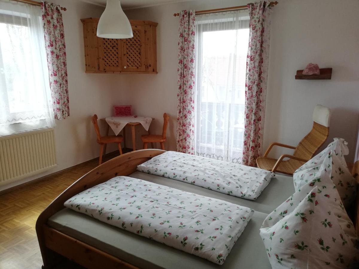 Ferienwohnung Wachmann Rohrbach am Kulm Exterior foto